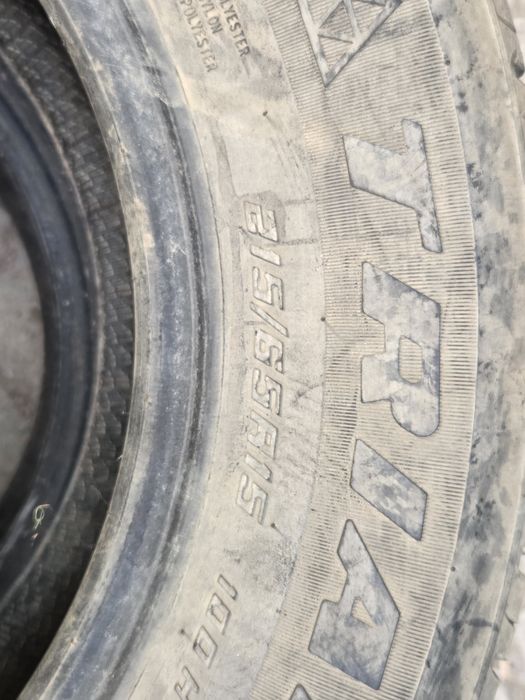 Продам шинны 215/65R15
