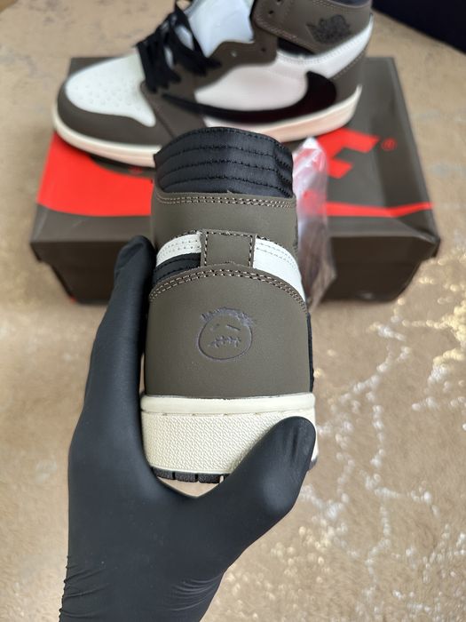 Air Jordan 1 x Travis Scott