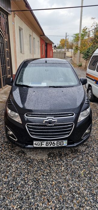 Спарк 2012 йил срочна сотилади