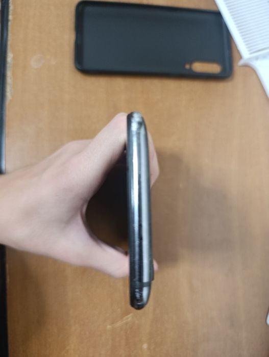 Xiaomi 9, 6/128 ГБ
