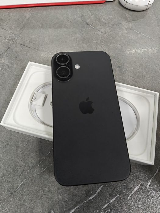 Iphone 16/128 в идеале