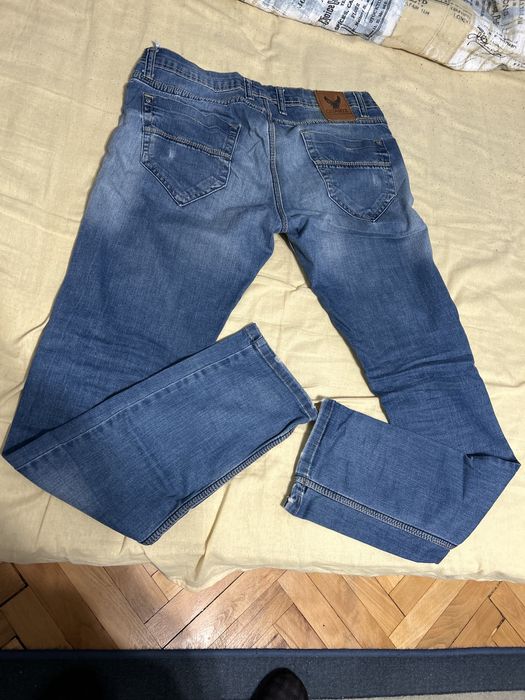 Мъжки дънки и панталони