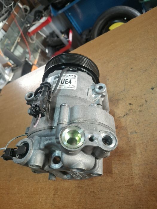 Compresor aer condiționat Opel Astra J Zafira B Meriva B 1.7 1 3 Cdti