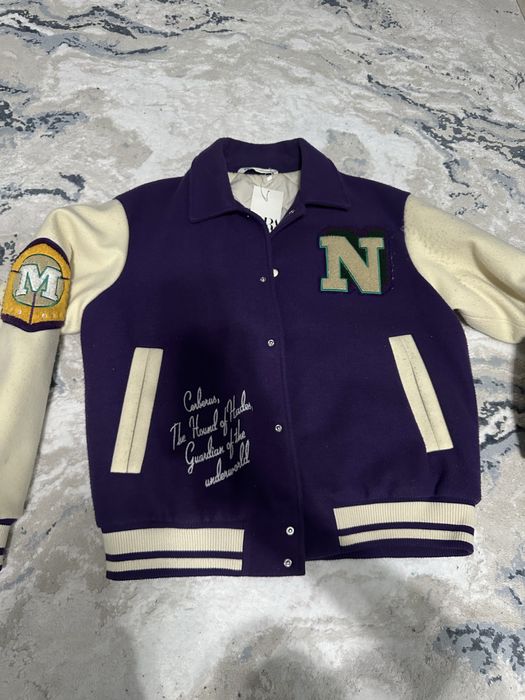 Бомбер куртка ветровка