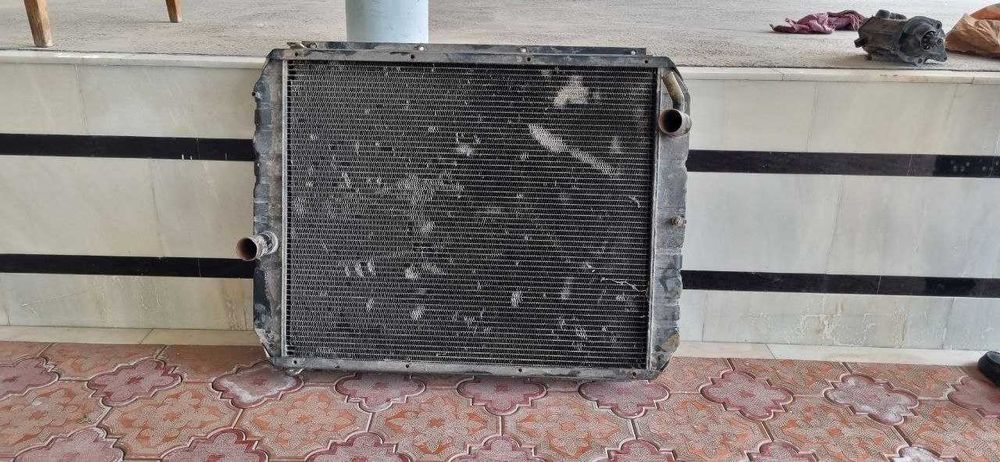 Продаётся запчасти эксковатора