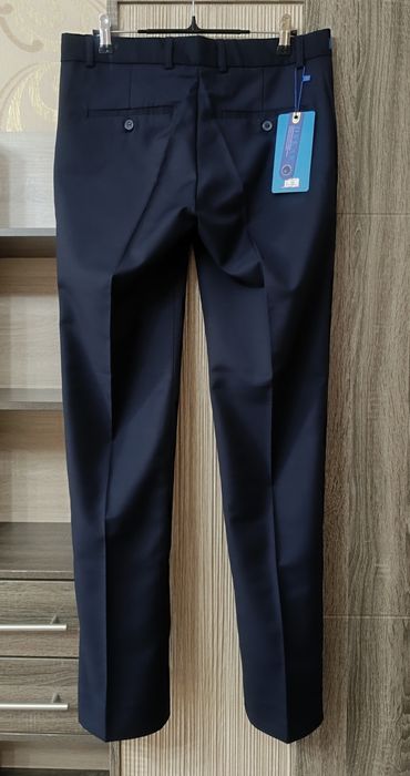 Новые школьные брюки на мальчика