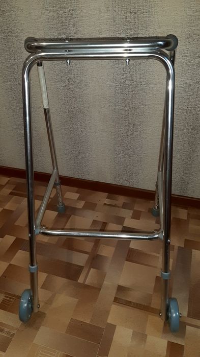 Ходунки взрослые