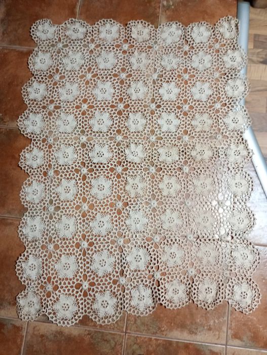 Vând fețe de masă milieuri macrame