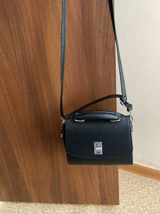 Сумку   Женскую  продам