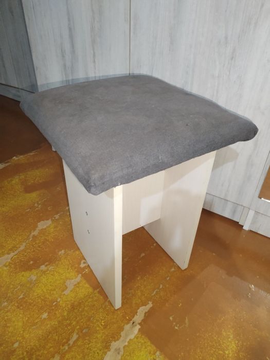 Продажа табуреток(2 шт.)