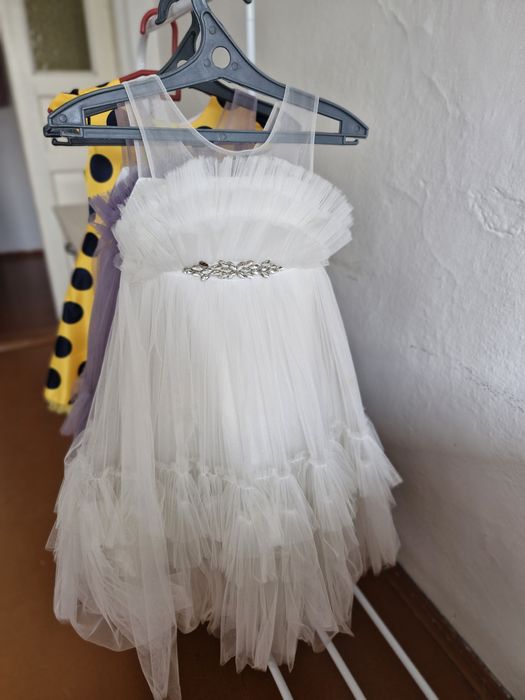 Продам платье для девочек