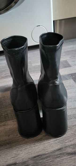 Botine Ghete Stradivarius 37