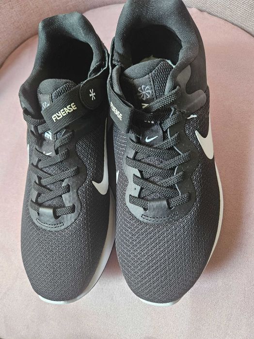 Нови маратонки Найк