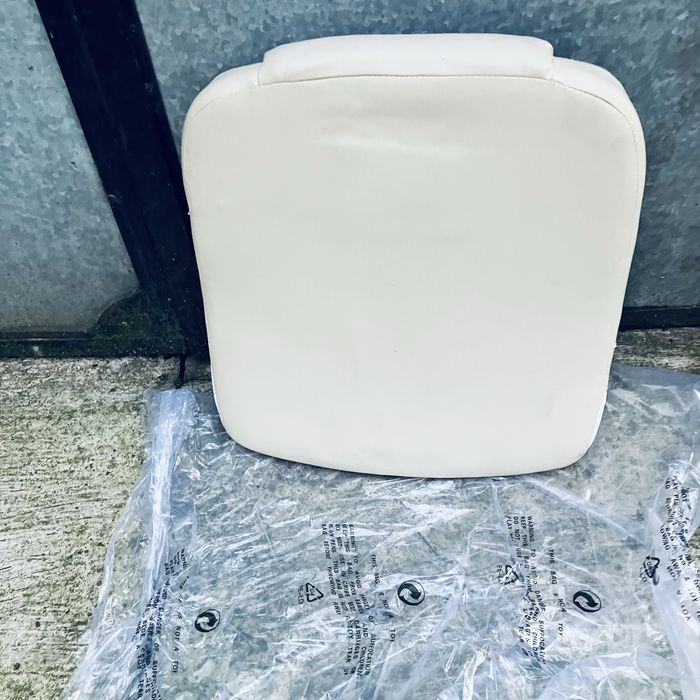 Офис стол Carmen