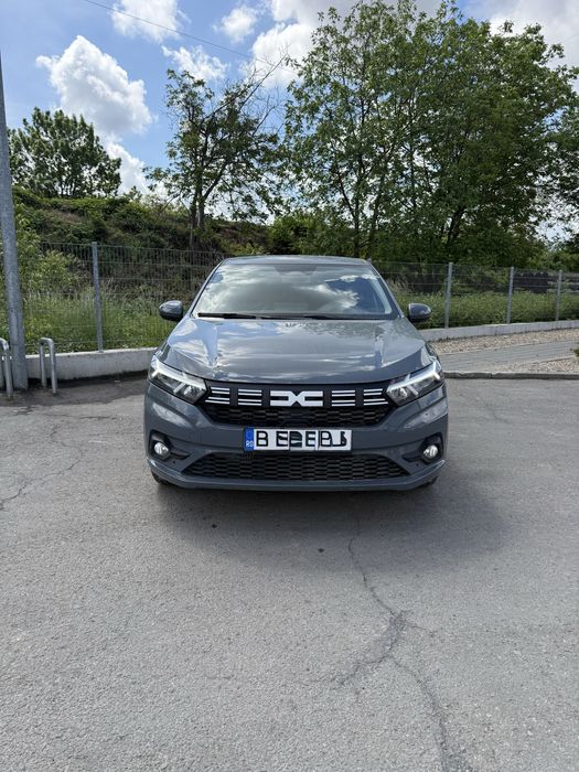 Dacia Logan 2025 1.0 GPL urban grey