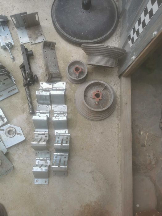 Piese Petru uși de garaj