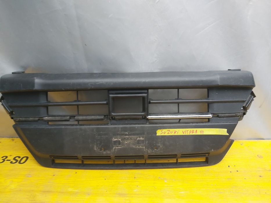 Грил решетка Suzuki Vitara 3 2018/2023г