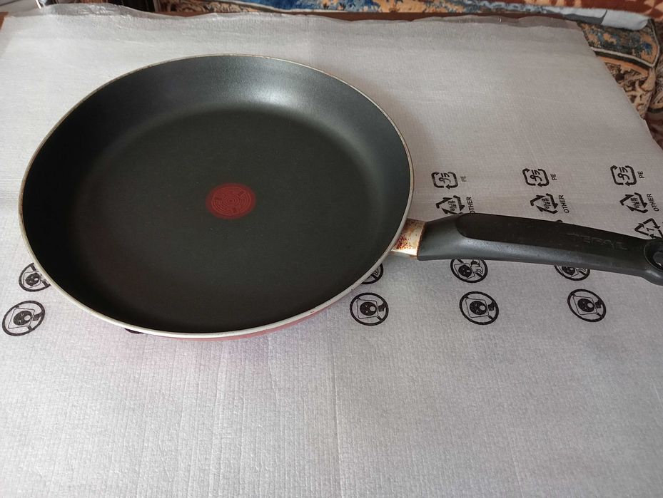 Cковорода TEFAL  ( d 30 см, оригинал, б/у )