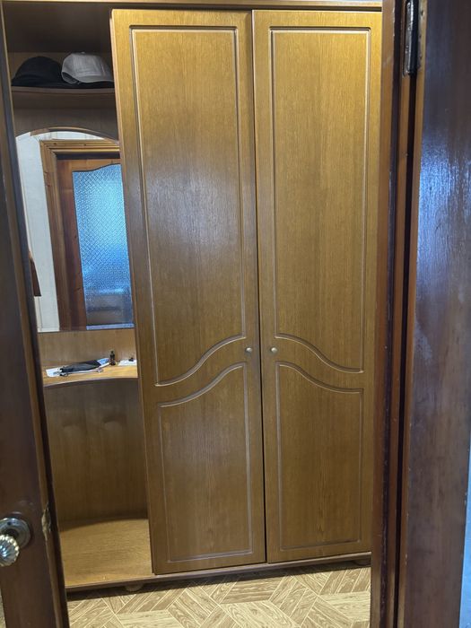 Продам прихожку дубовую