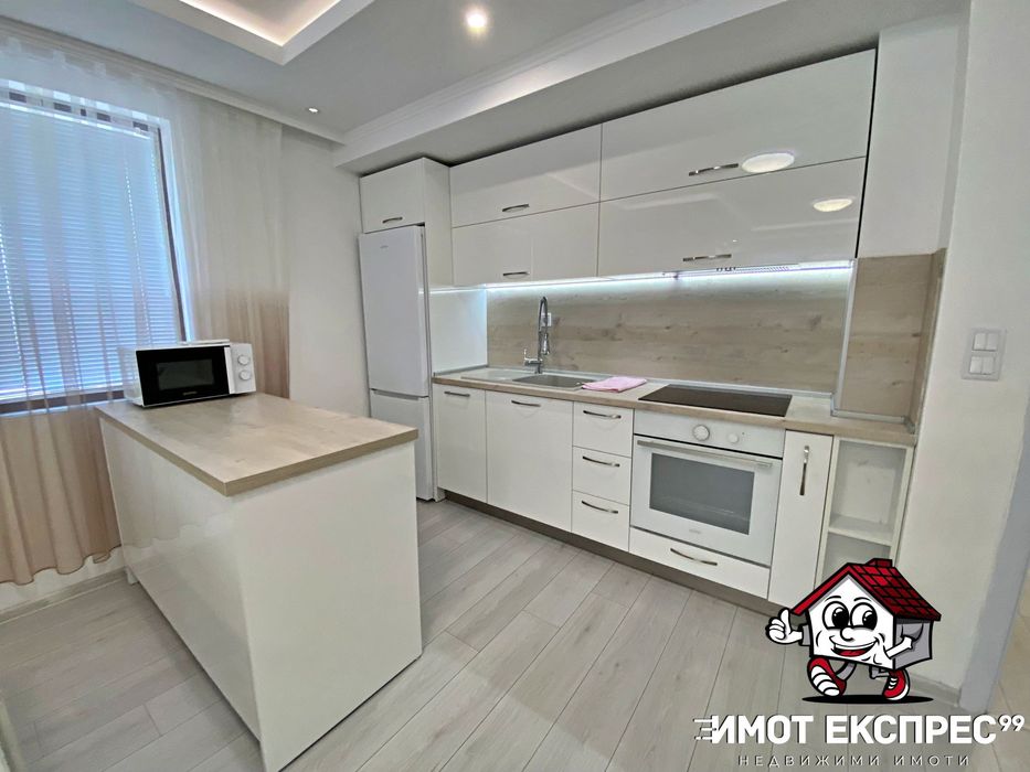 Продава се Тристаен апартамент в Асеновград - 90 кв.м за 5 €/кв.м - Снимка #7