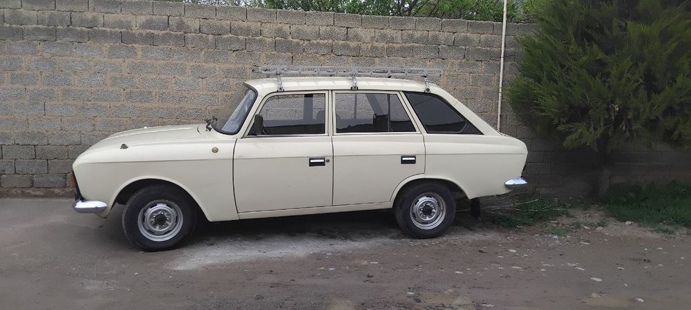 Москвич мошина сотилади 1989 йилги срочна сотилади коганин телда гапла