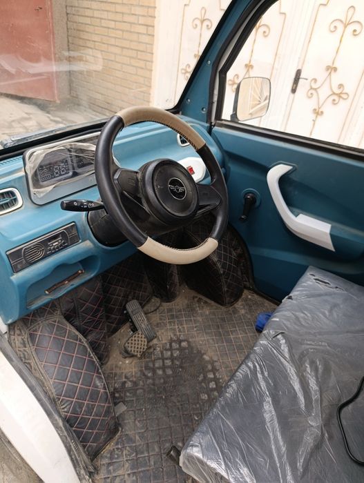 Motosikl sotiladi yangi  kòp haydalmagan