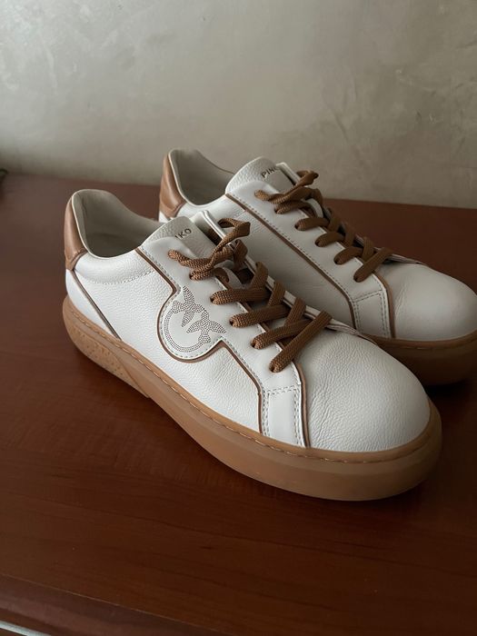 Маратонки  Pinko