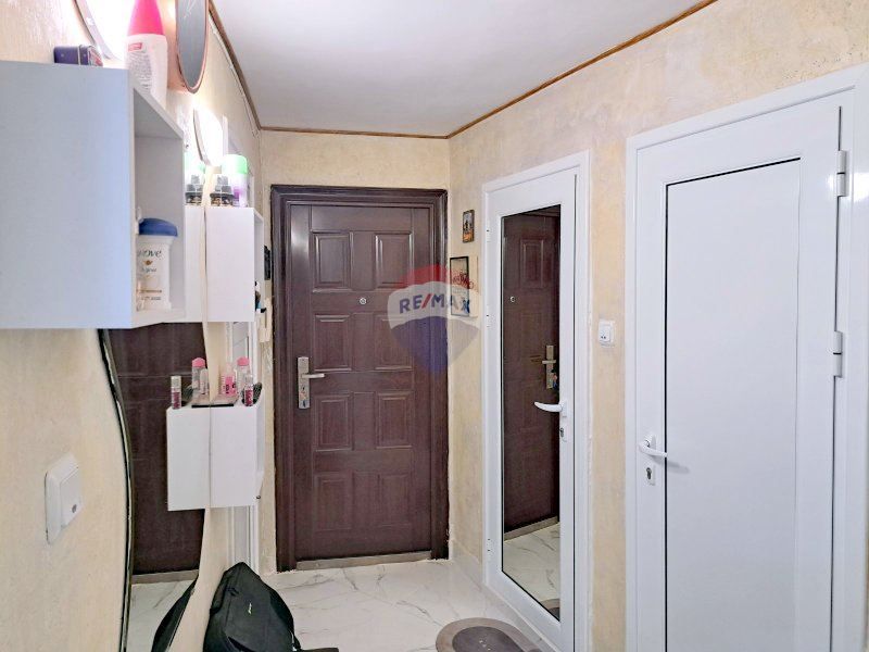 Продава се Двустаен апартамент в Варна, Погреби - 43 кв.м за 2184 €/кв.м - Снимка #6