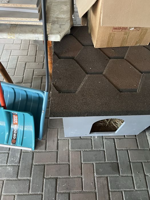 Будка для собак деревяная