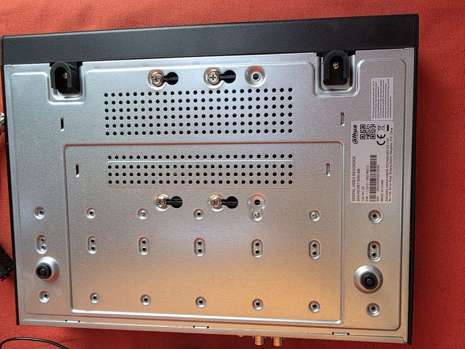 Vand videointerfon si sistem supraveghere video