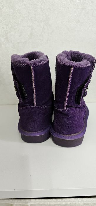 Продам детские уги натуралка