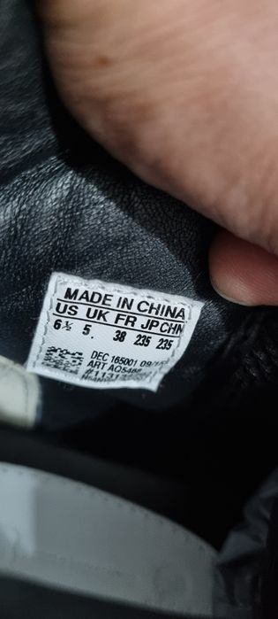 Ghete Y3, originali, marime 38, stare foarte buna