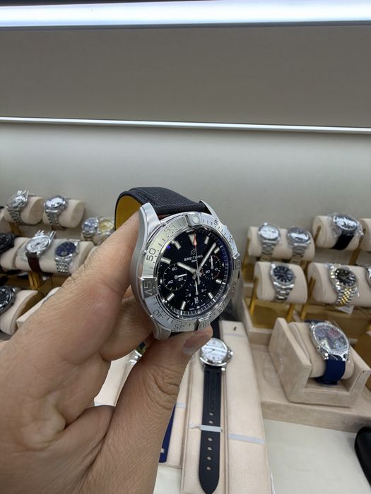 Breitling Avenger Chronograph