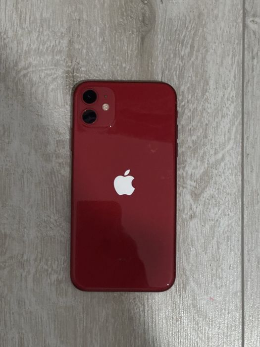 iPhone 11 Красный