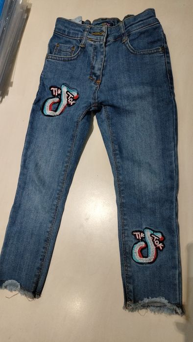 Продам детские вещи