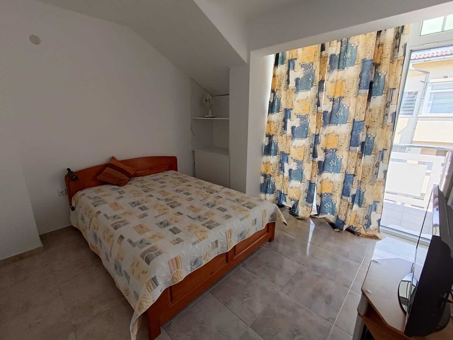 Апартамент под наем обзаведен