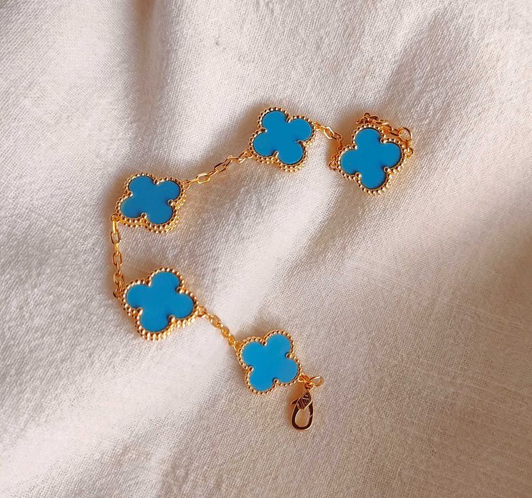 Дамска гривна с 5 детелини от син ахат, Van Cleef & Arpels VCA