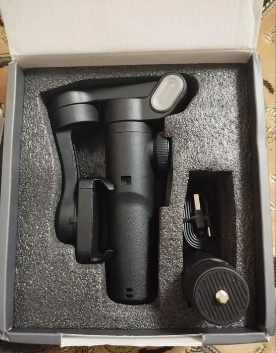 Стабилизатор новый продам