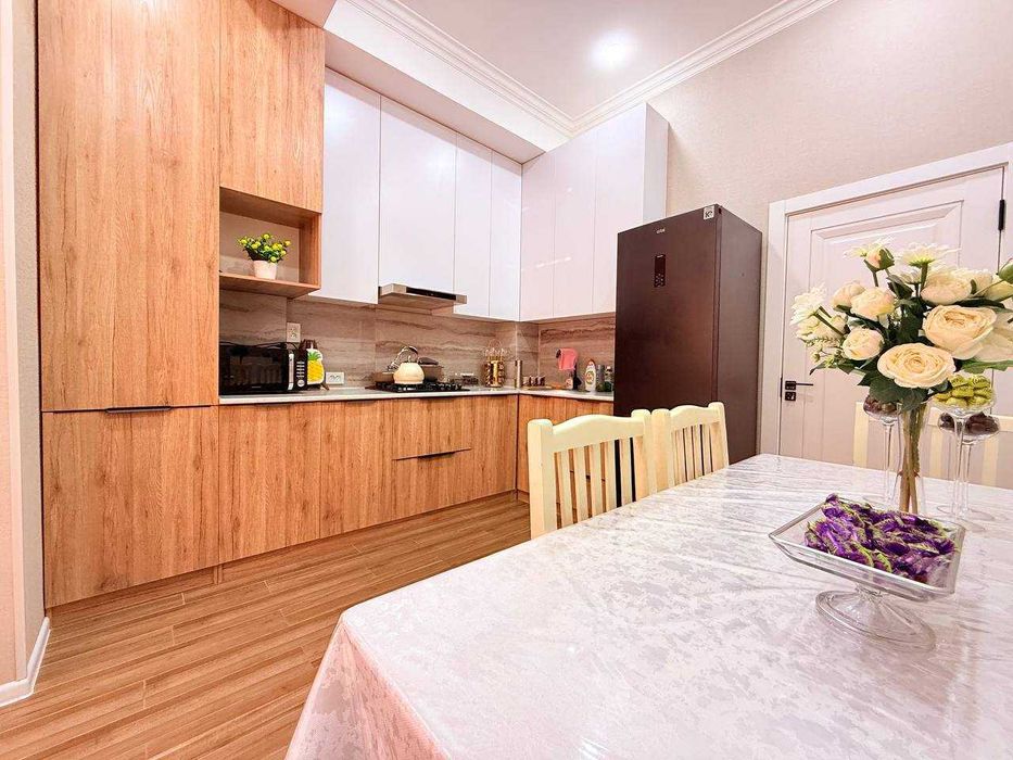 ~2х комнатная квартира  Мирзо-Улгбекский район улица Сайрам