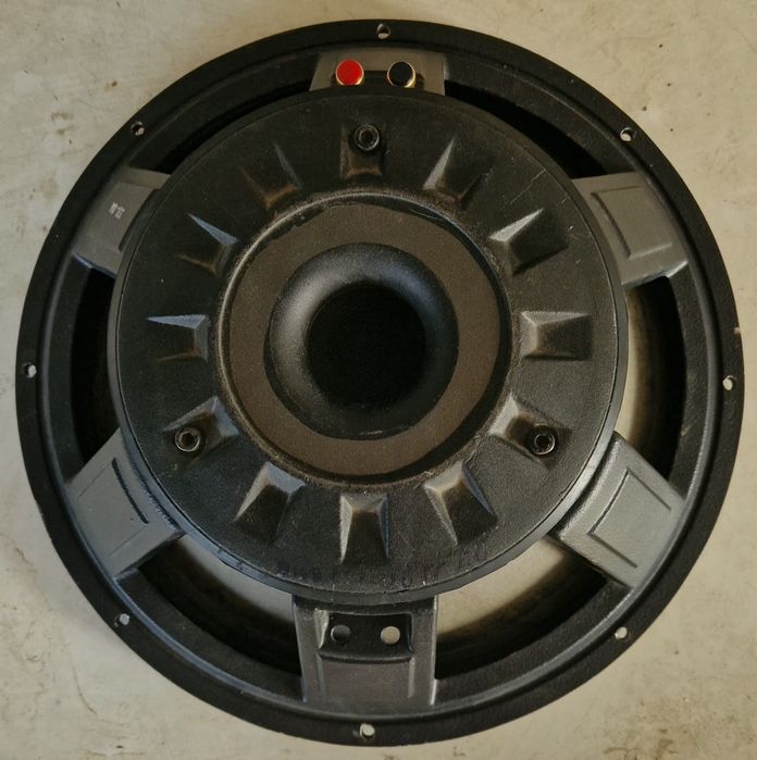 Челенджер динамик 15диюм 600ватт