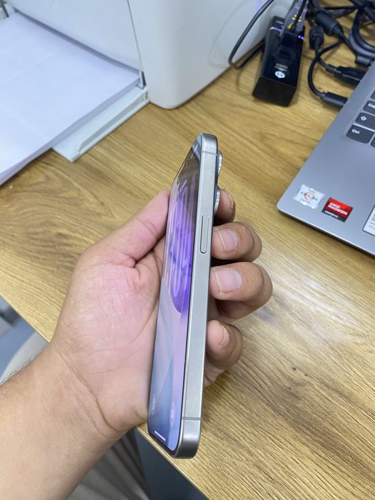 Iphone 15 pro  holati ideal usta kurmagan