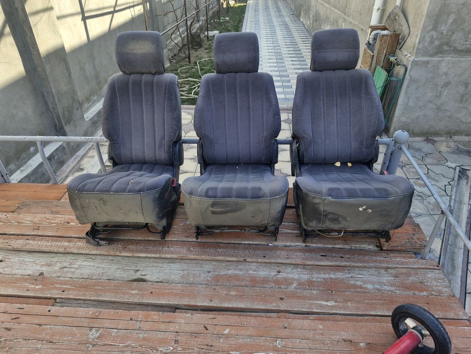 Сиденья от тойота превия