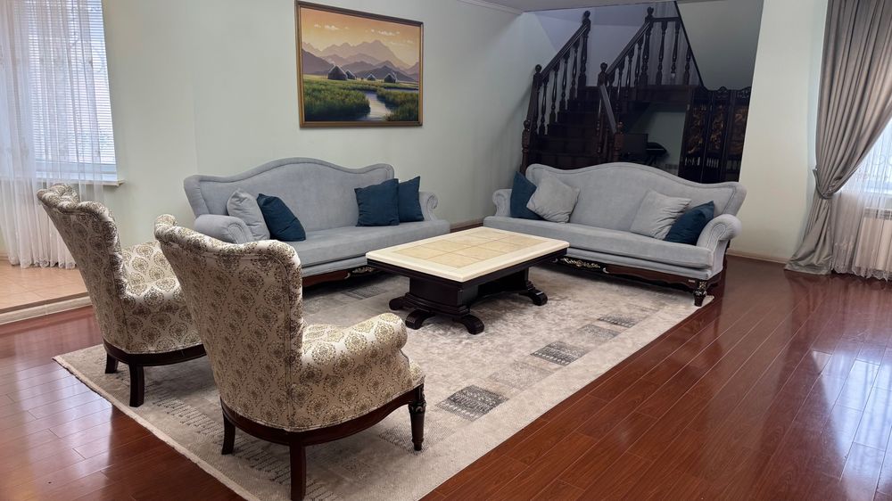 Мягкая мебель для гостинной