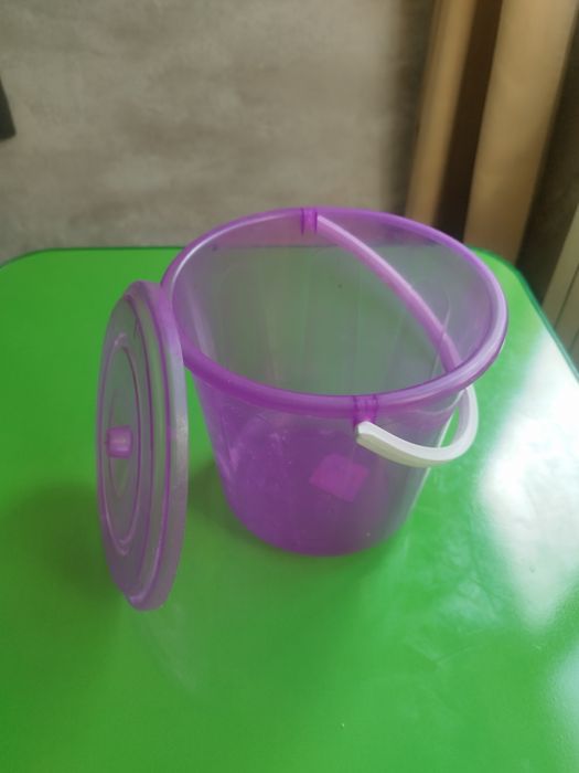 Ведро для дома фиолетовый