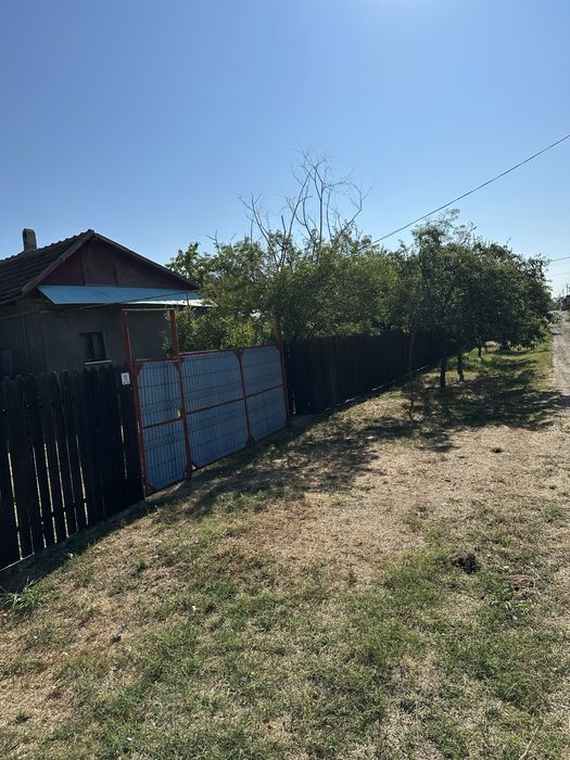 Casă de vânzare