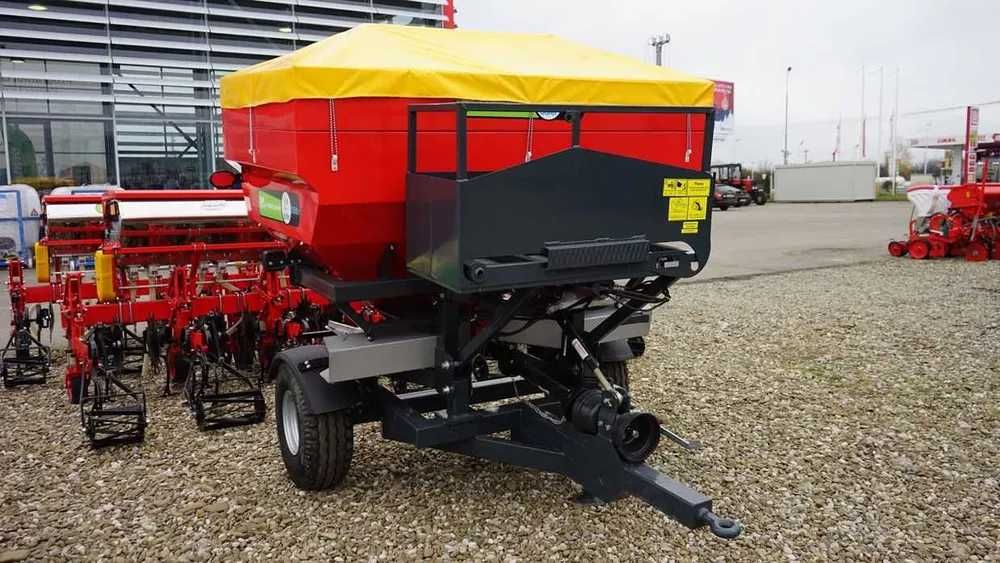 Masina de imprastiat ingrasaminte , MIG (azot) tractat