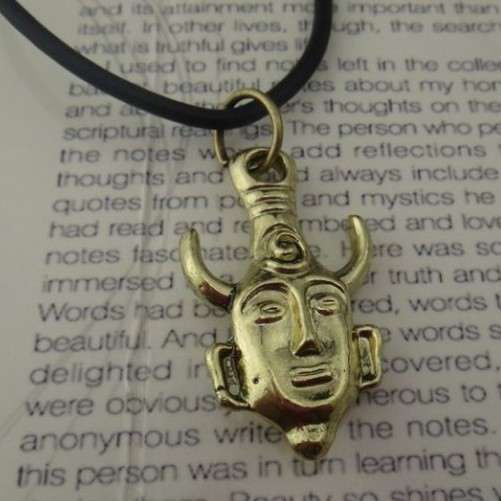 Колие и амулет за защита Dean Winchester от сериала Свръх Supernatural