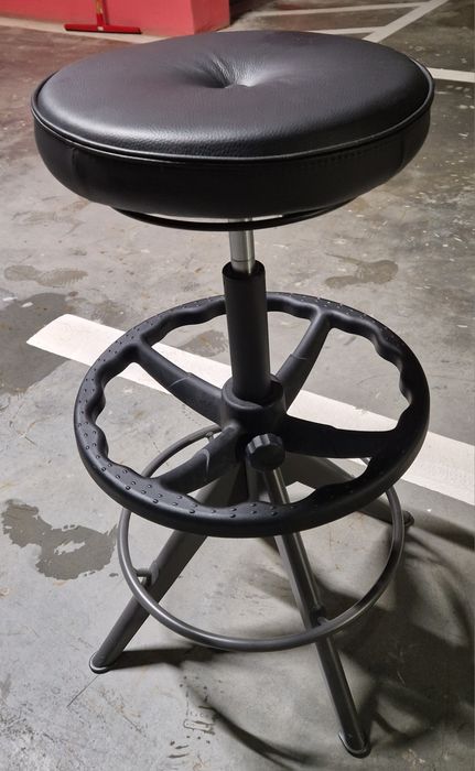 Scaune de bar rotative