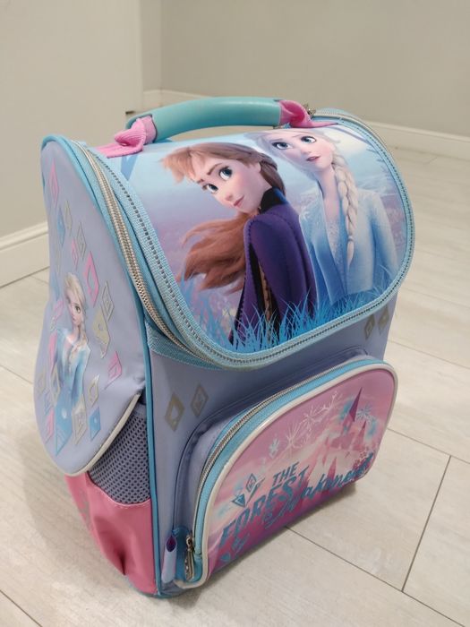 Продам рюкзак школьный