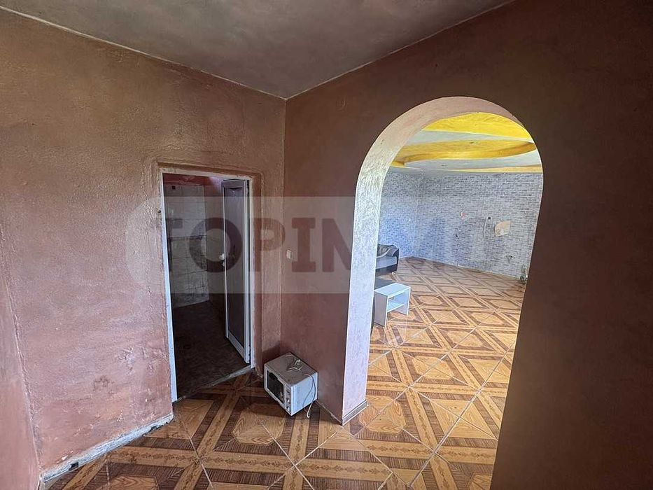 Продава се Къща в с. Засмяно, Област Варна - 100 кв.м за 350 €/кв.м - Снимка #4